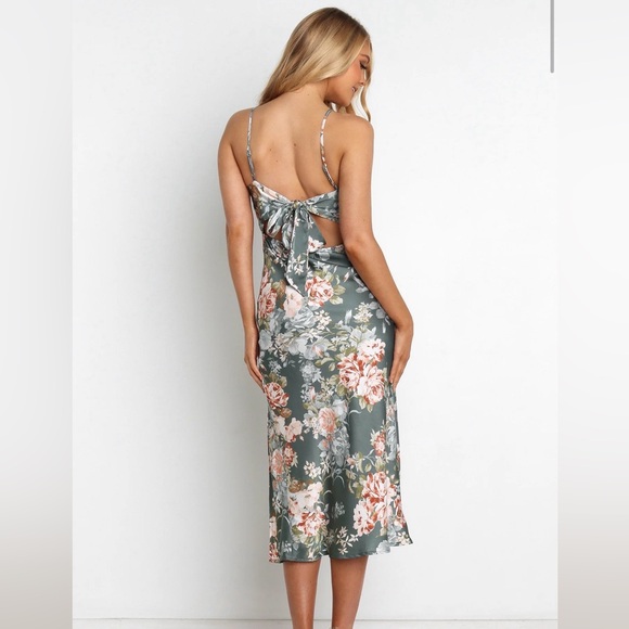 Petal & Pup Marea Dress - Picture 2 of 5